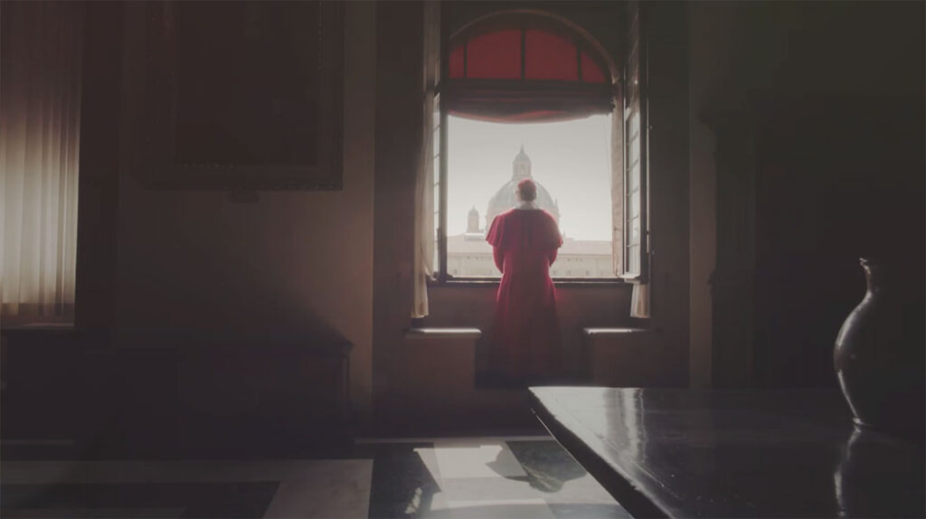 Cardinale-alla-finestra